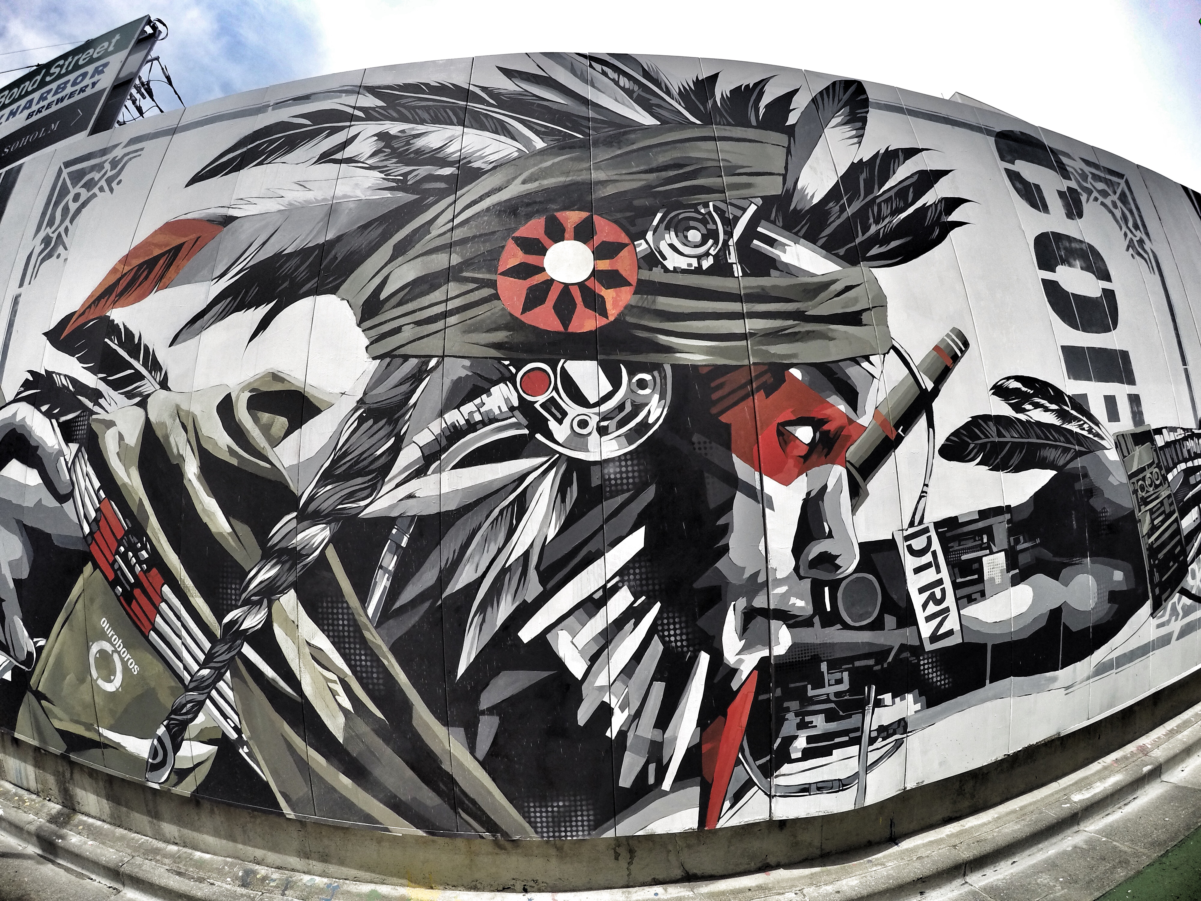 TOKYO, JAPAN STREET ART: GETABLOWIN' by DRAGON 76 – TOKIDOKI (NOMAD)
